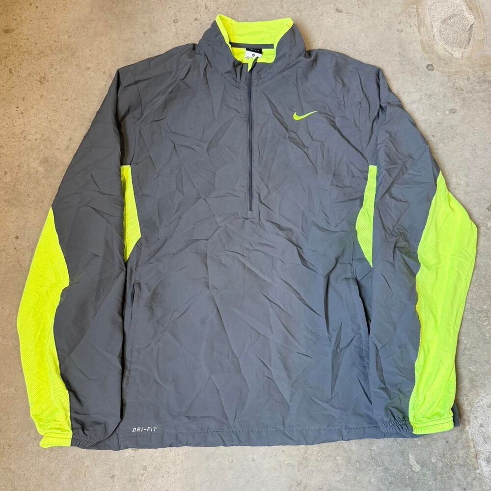 Nike Lightweight Dri‑Fit Quarter Zip Pullover